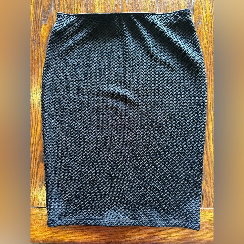 Elegant Black Textured Skirt